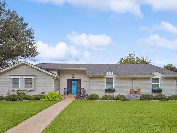 4601 Taos Dr, Haltom City, TX 76180