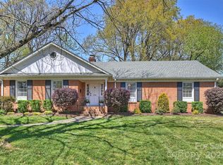 535 Sandridge Rd, Charlotte, NC 28210