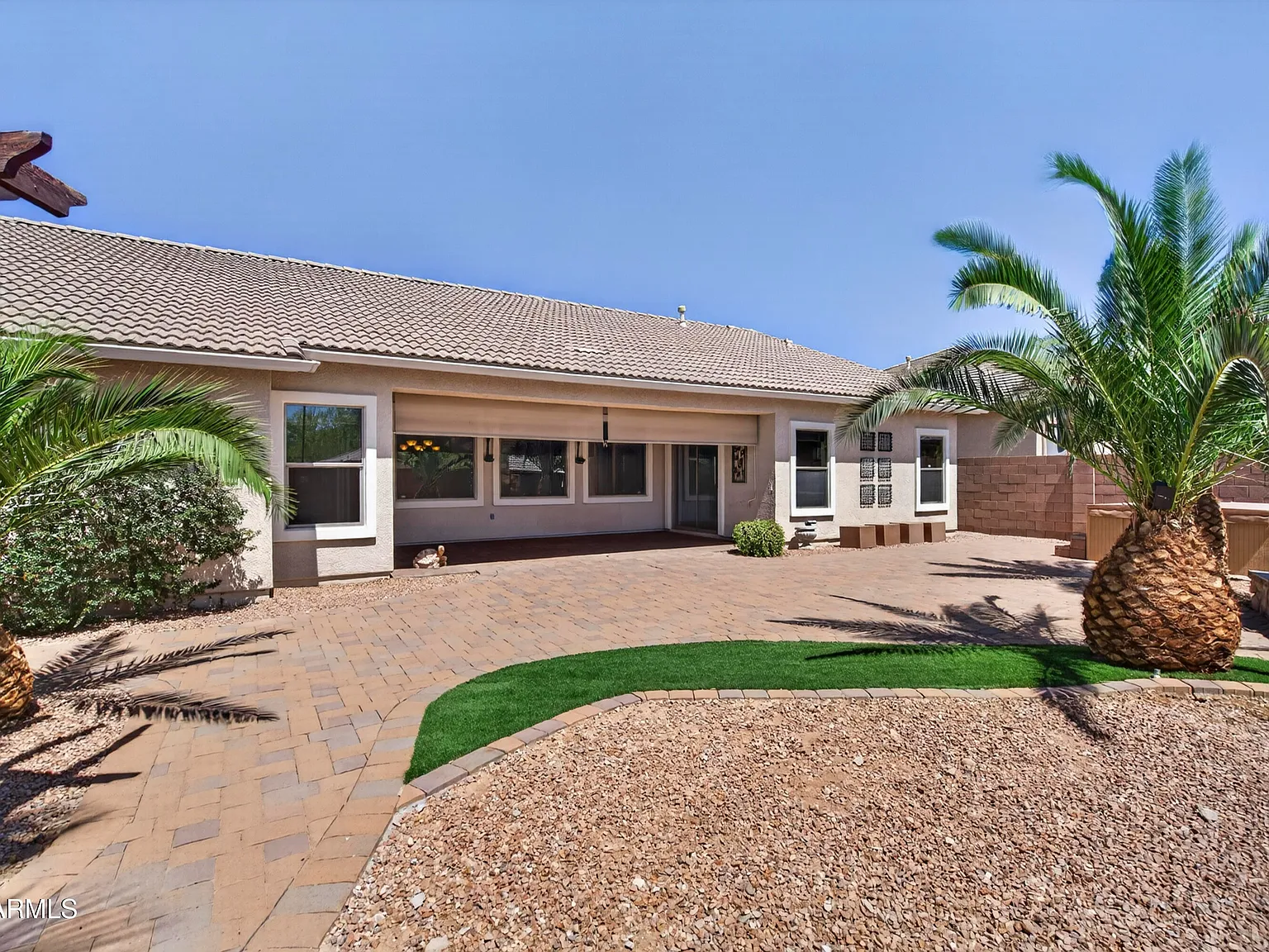 4 bed, 2.0 bath, 2533 sqft, $2,800 — Photo 3