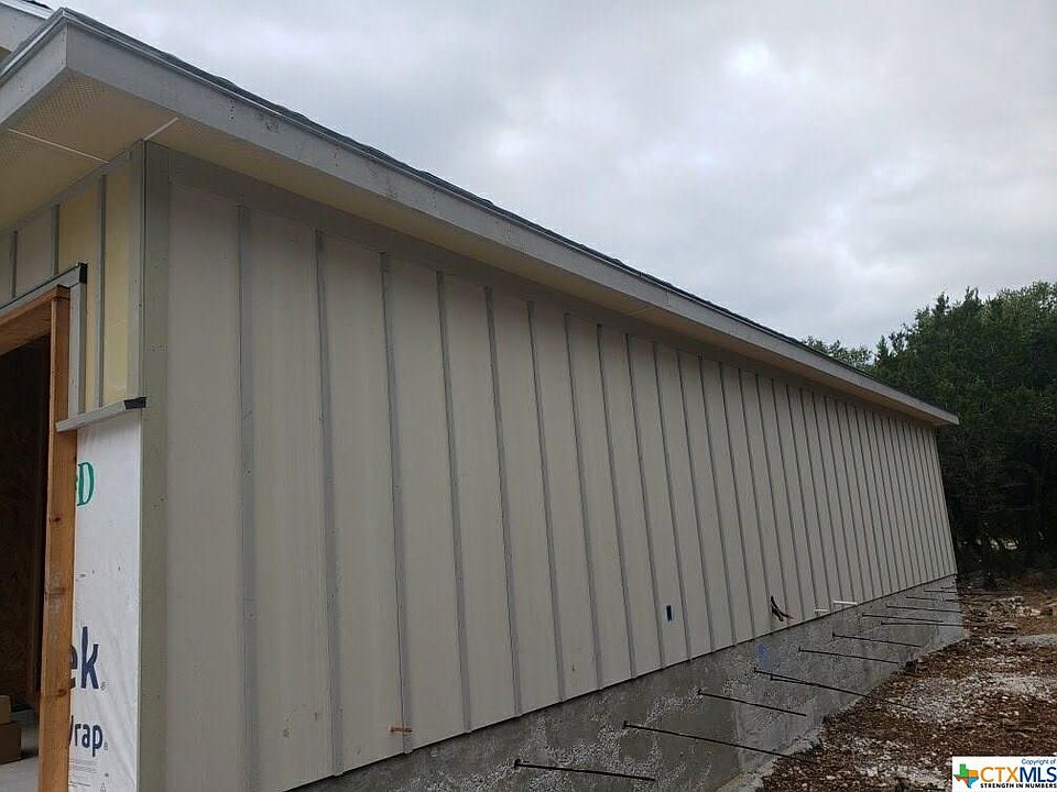 2nd image of 1524 Echo Meadow Ln
