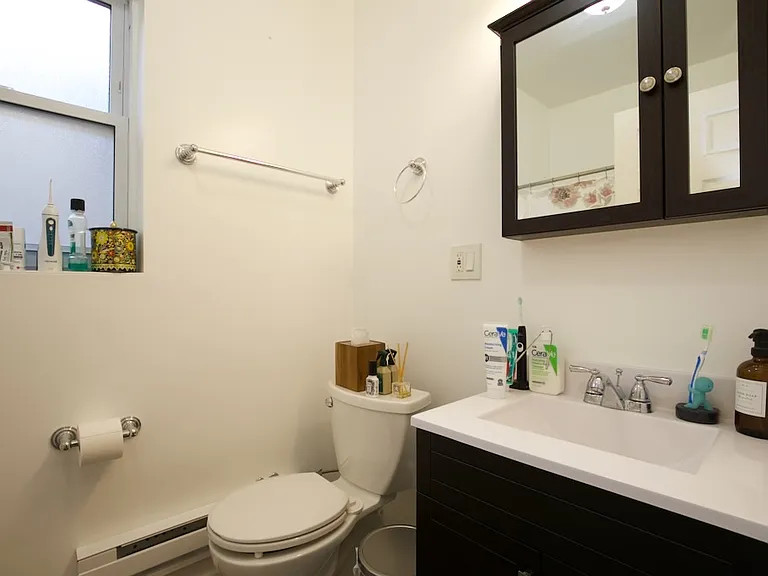 646 W Roscoe St #N3 — Photo 18