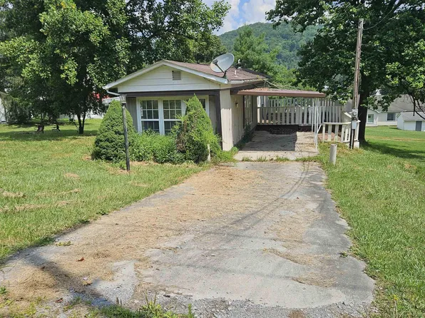 348 Brown Ave, Belington, WV 26250