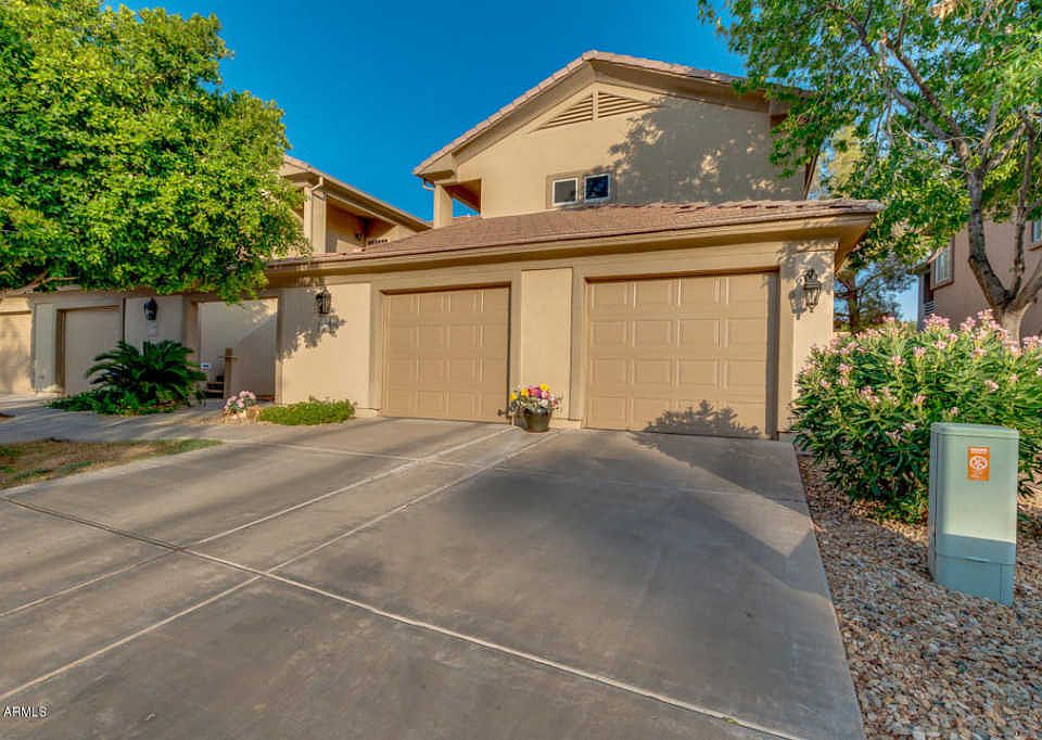 1st image of 7401 W Arrowhead Clubhouse Dr Unit 2028