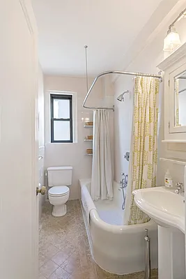 Rented by Compass | media 19