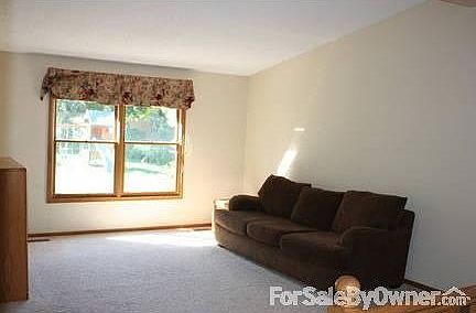 2nd image of 5217 S Bennington Pl