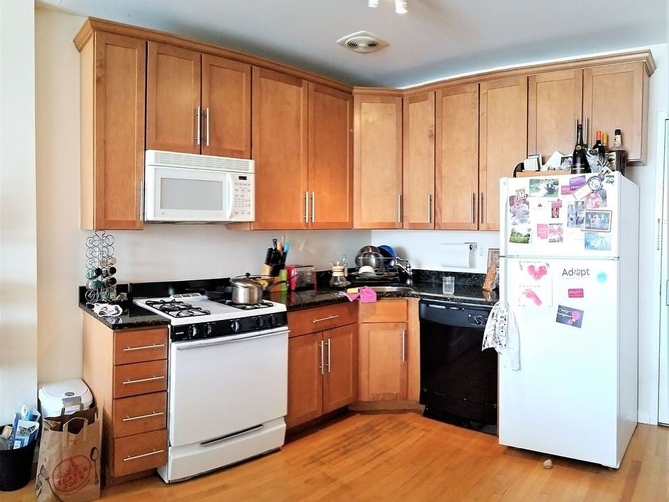 1st image of 62 Clermont Ave APT 603