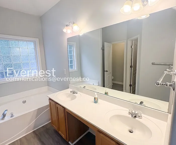 190 Greenland Dr — Photo 14