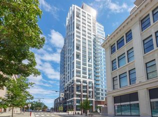 777 Herald St #2301, Victoria, BC V8T0C7