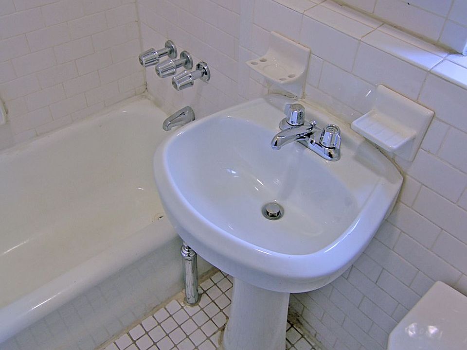 1st image of 141 W 139th St APT C41