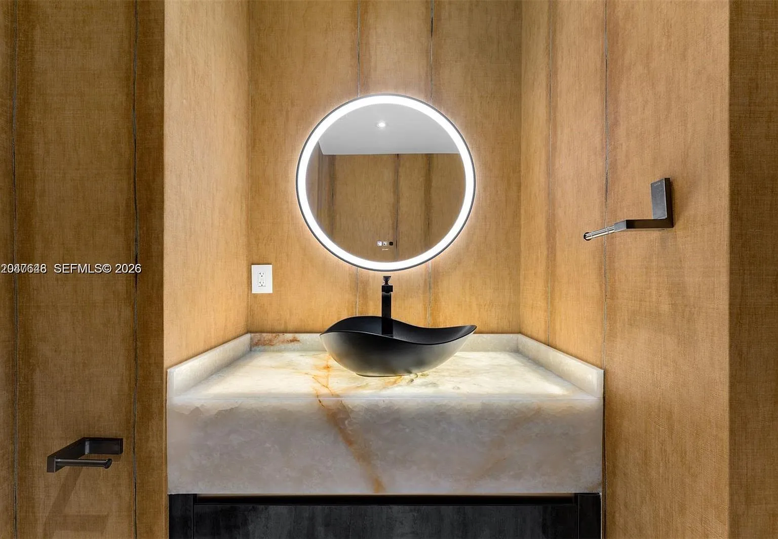 900 Biscayne Bay Condo — Photo 4