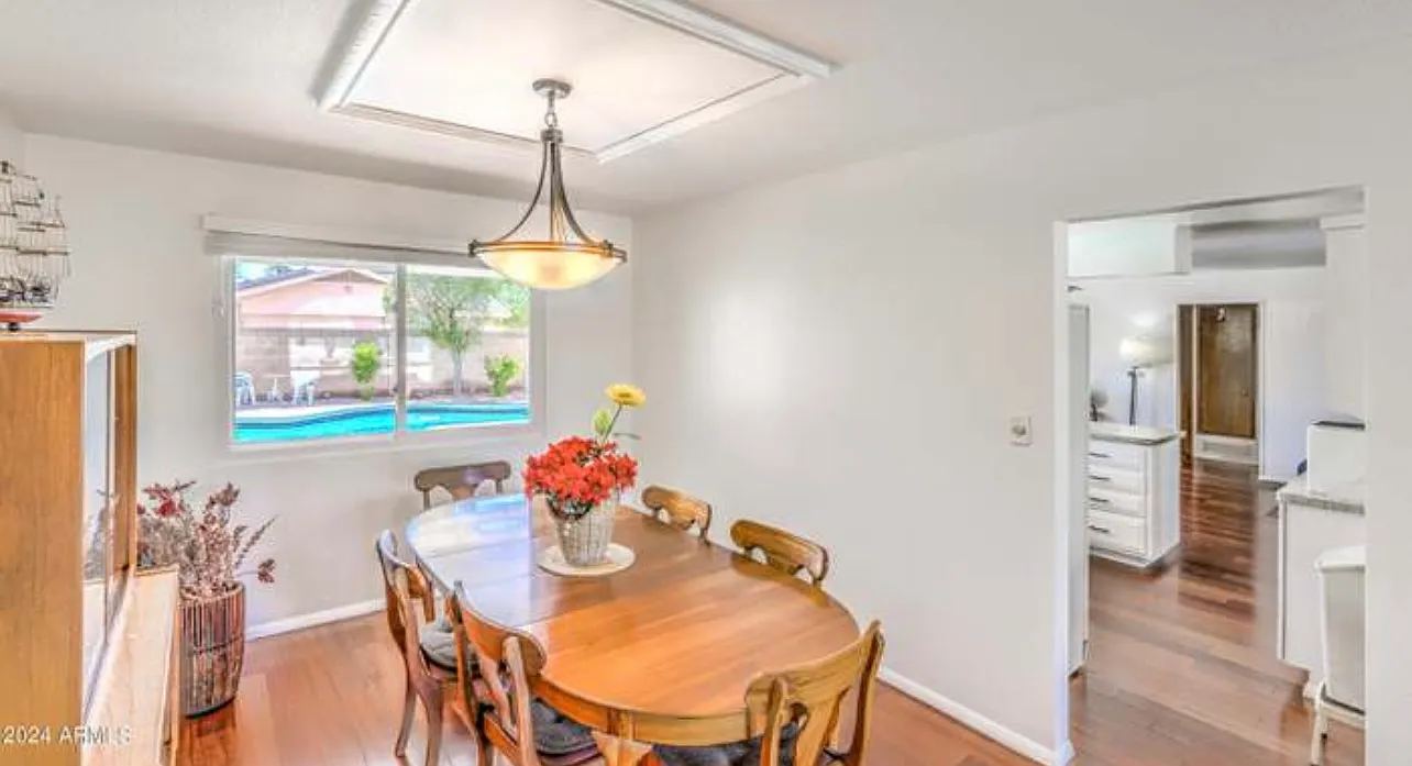 3 bed, 2183 sqft, $3,250 — Photo 1