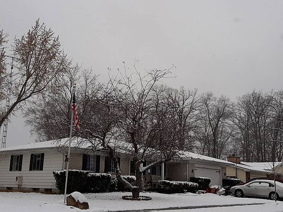 3rd image of 246 Leroy St