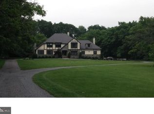 8 Hluchy Rd, Trenton, NJ 08691