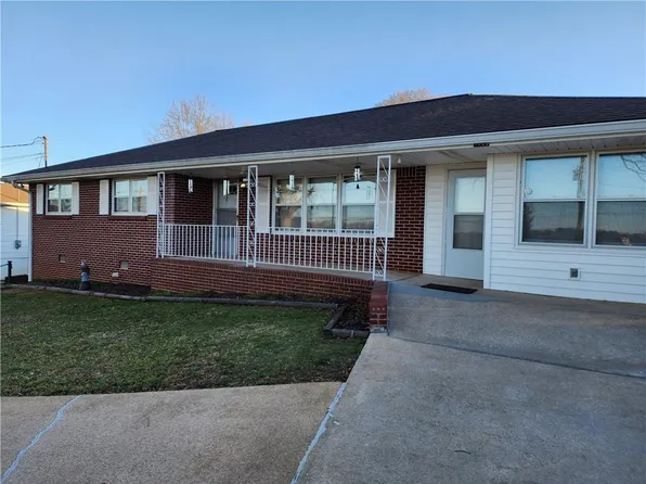 4620 Woodlane Dr, Oakwood, GA 30566