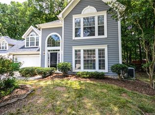8715 Highland Ridge Ln, Charlotte, NC 28216