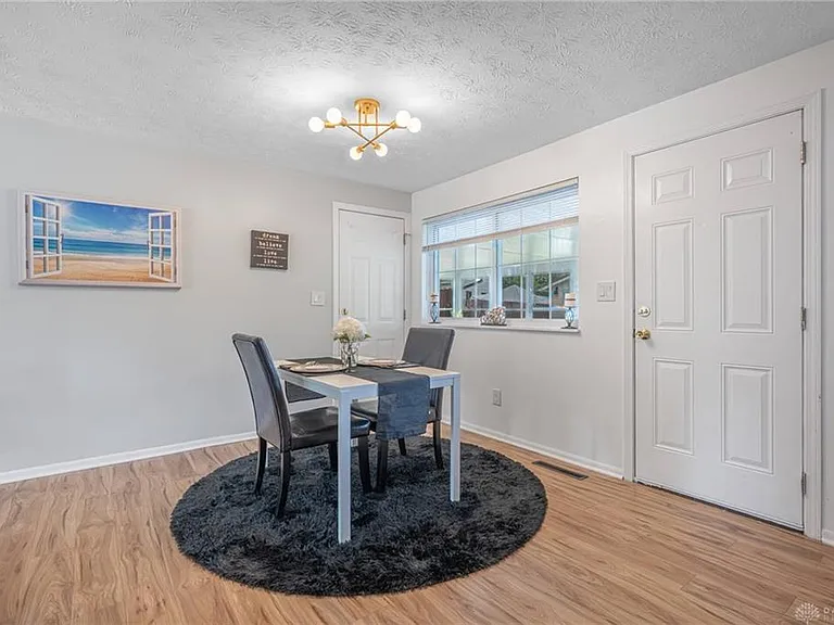 5276 Buckner Dr — Photo 8