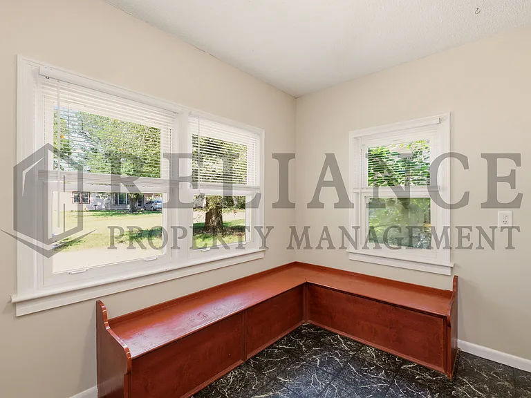 4546 S Osage St — Photo 15