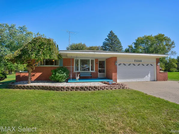 7469 Sharp Rd, Swartz Creek, MI 48473