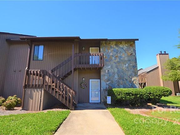 2nd image of 922 Mallard Head Ln
