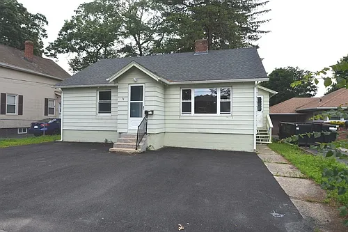 14 Fairlawn Cir Photo 1