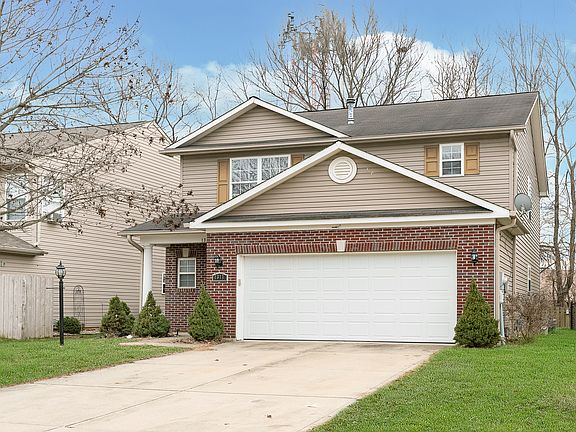 3rd image of 1317 Lake Meadow Dr