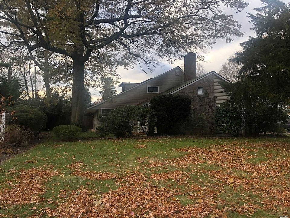 2nd image of 22 Corncrib Ln
