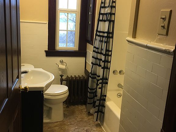 2nd image of 3512 Belmont St