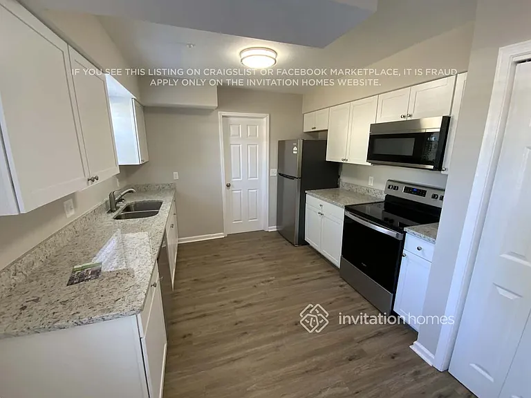 4084 E Briarforest Rd — Photo 5