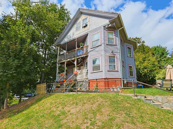 1550-1552 Main St, Worcester, MA 01603