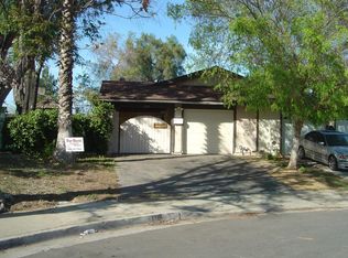 1218 Sunkist Cir, Corona, CA