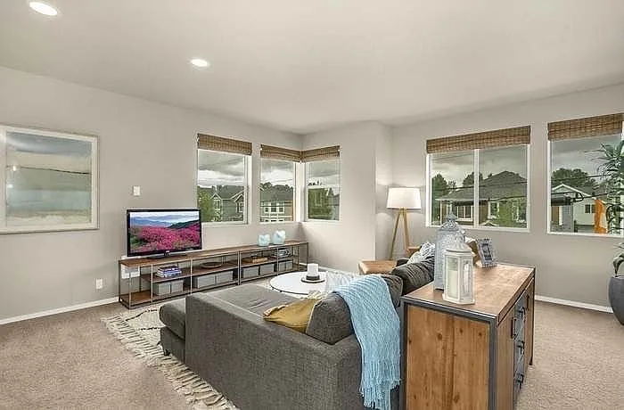 302 Chelan Ave NE — Photo 4