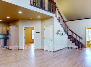21 Rolling Ridge Trl, Black Mountain, NC 28711