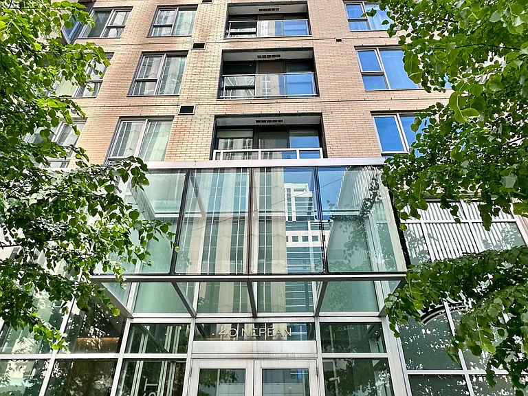 40 Nepean St #1206 — Photo 1