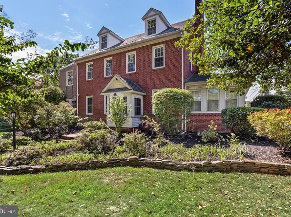 77 E Main St, Marlton, NJ 08053