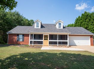 122 Meadow View Dr, Jackson, GA 30233