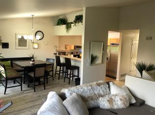 7029 Fairweather Park Loop, Anchorage, AK 99518