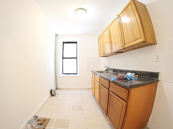 4th image of 1125 Sheridan Ave #4A-2