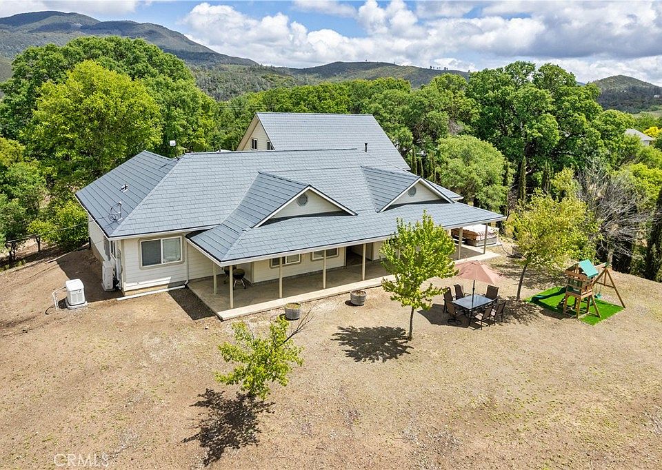 1st image of 4535 Valley Dr