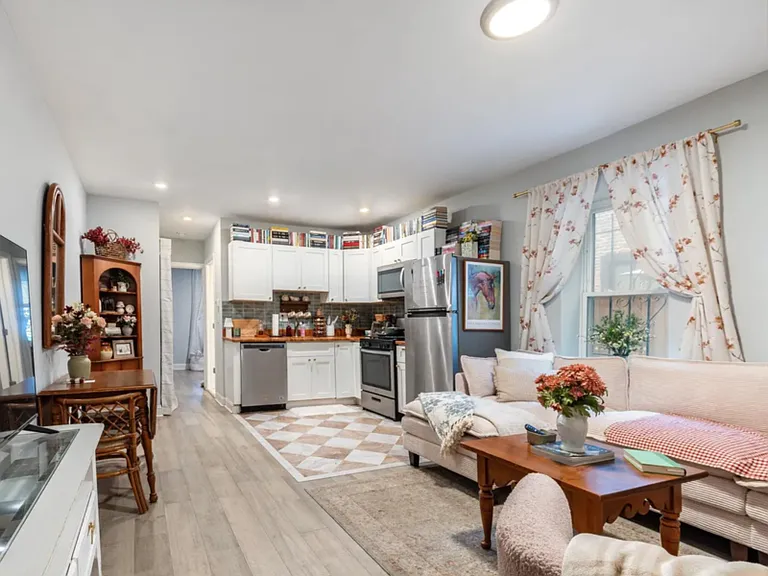 2037 Mount Vernon St #1R — Photo 4