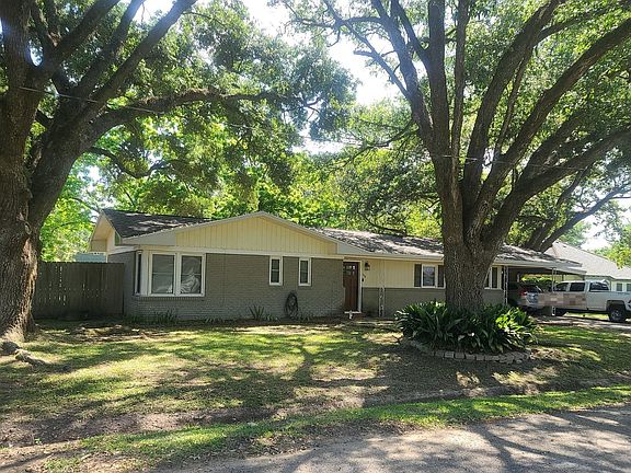 3rd image of 508 Lourdes St