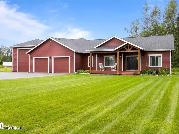 12175 E Winkerstay Dr, Palmer, AK 99645