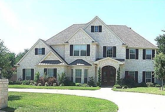 2nd image of 124 Winding Creek Ln