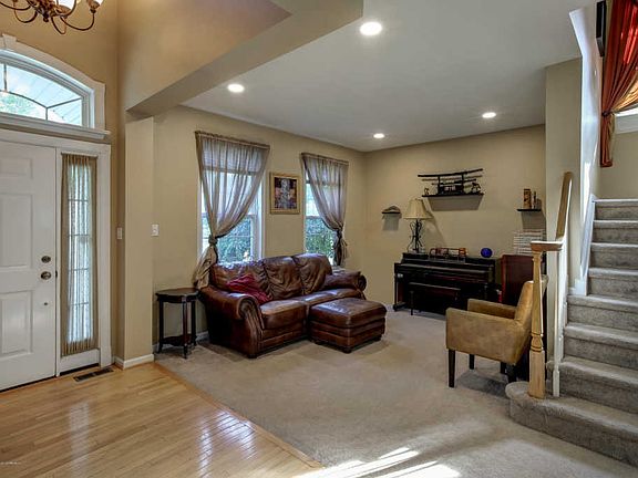 4th image of 197 Ashdown Forest Ln