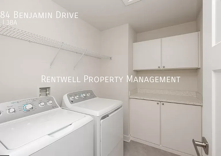 1284 Benjamin Dr — Photo 7