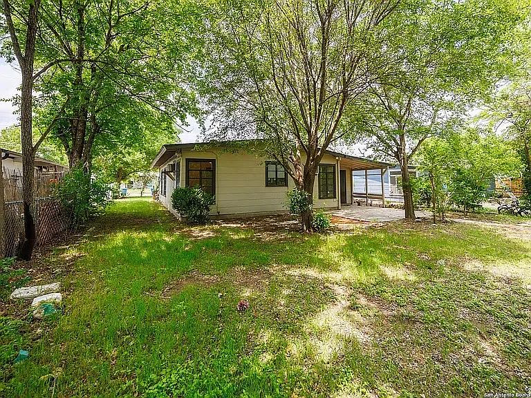 170 Olga St — Photo 13