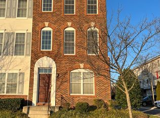 25134 Drillfield Ter, Chantilly, VA 20152