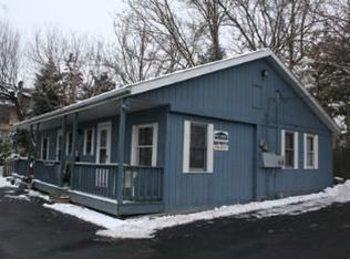 152 North Ave APT 5, Wauconda, IL