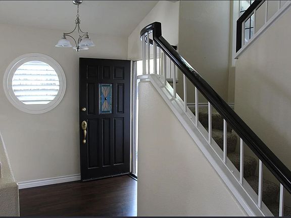 3rd image of 29731 Strawberry Hill Dr