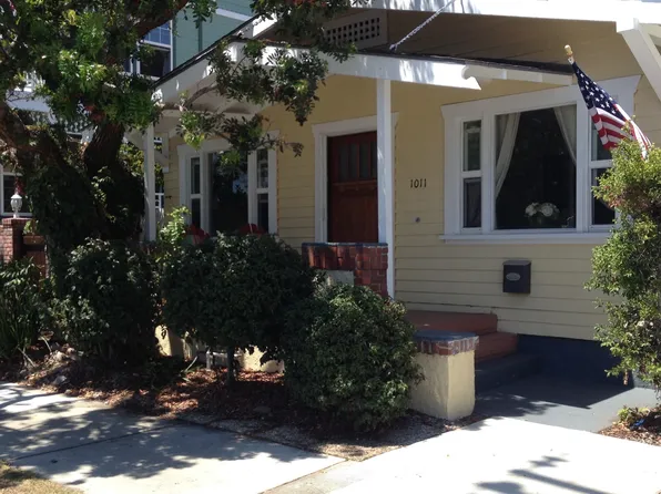 1011 8th St, Coronado, CA 92118
