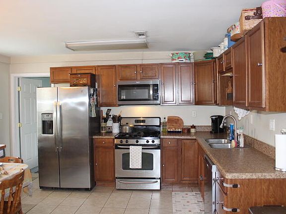 5th image of 1006 S Main Ave